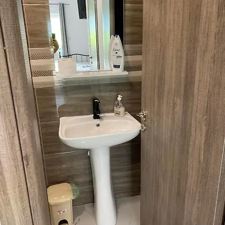Paralia Apartments 게스트하우스 *